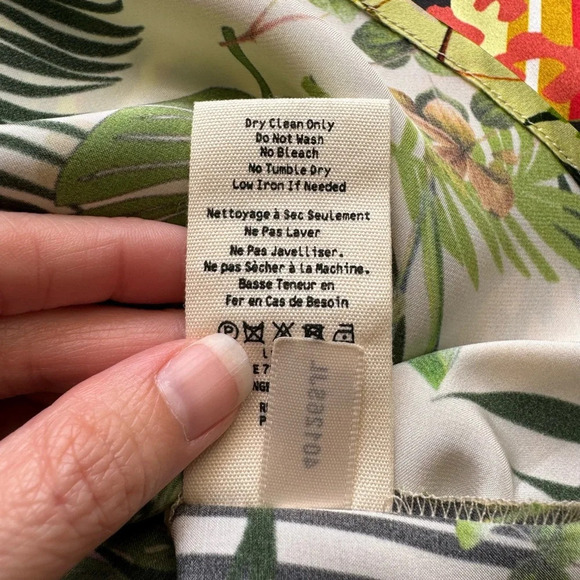 L'Agence Nina Tropical Print Silk Blouse in Santorini/Passionfruit Size Small - Picture 10 of 10